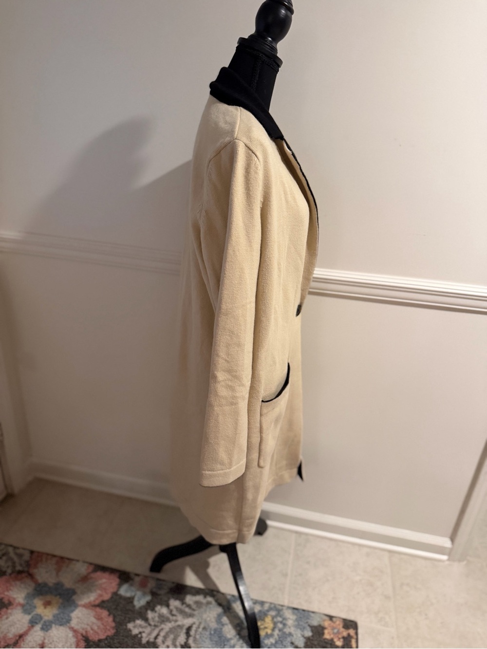 ANN TAYLOR - Picture 3 of 7